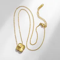 Carri Clover Necklace